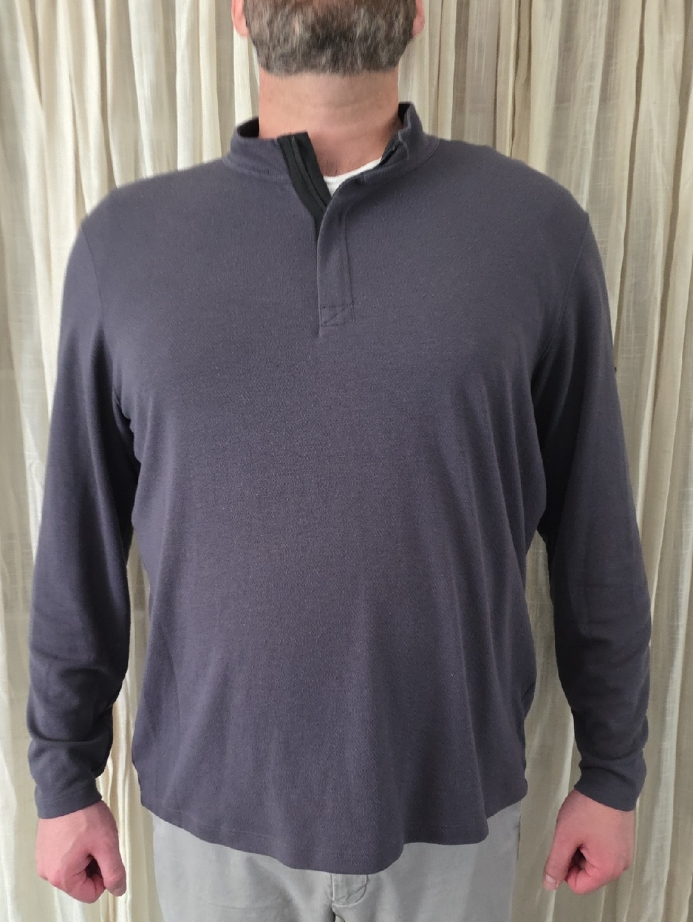 Nike Men's Long-Sleeve Quarter-Zip Pullover - Charcoal Gray